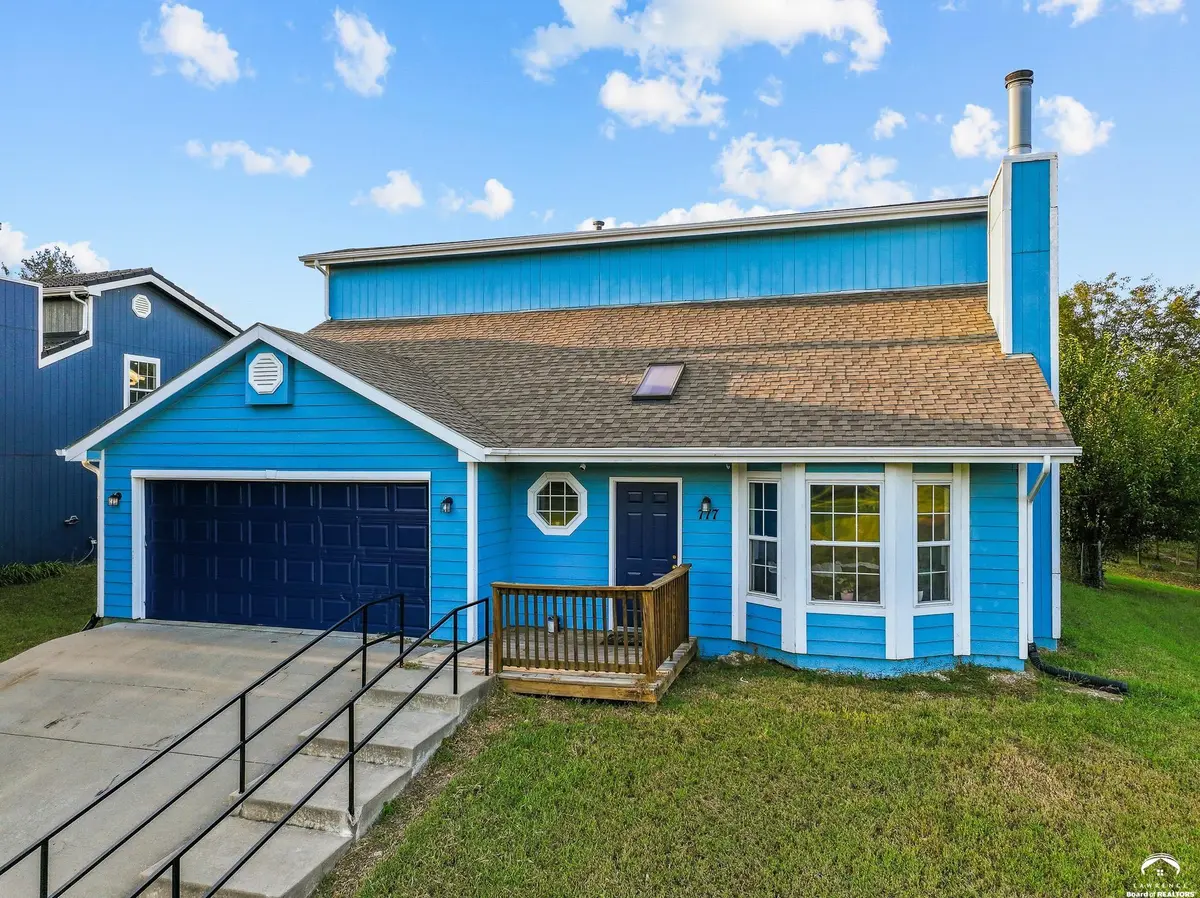 777 Lauren ST, Lawrence, KS 66049