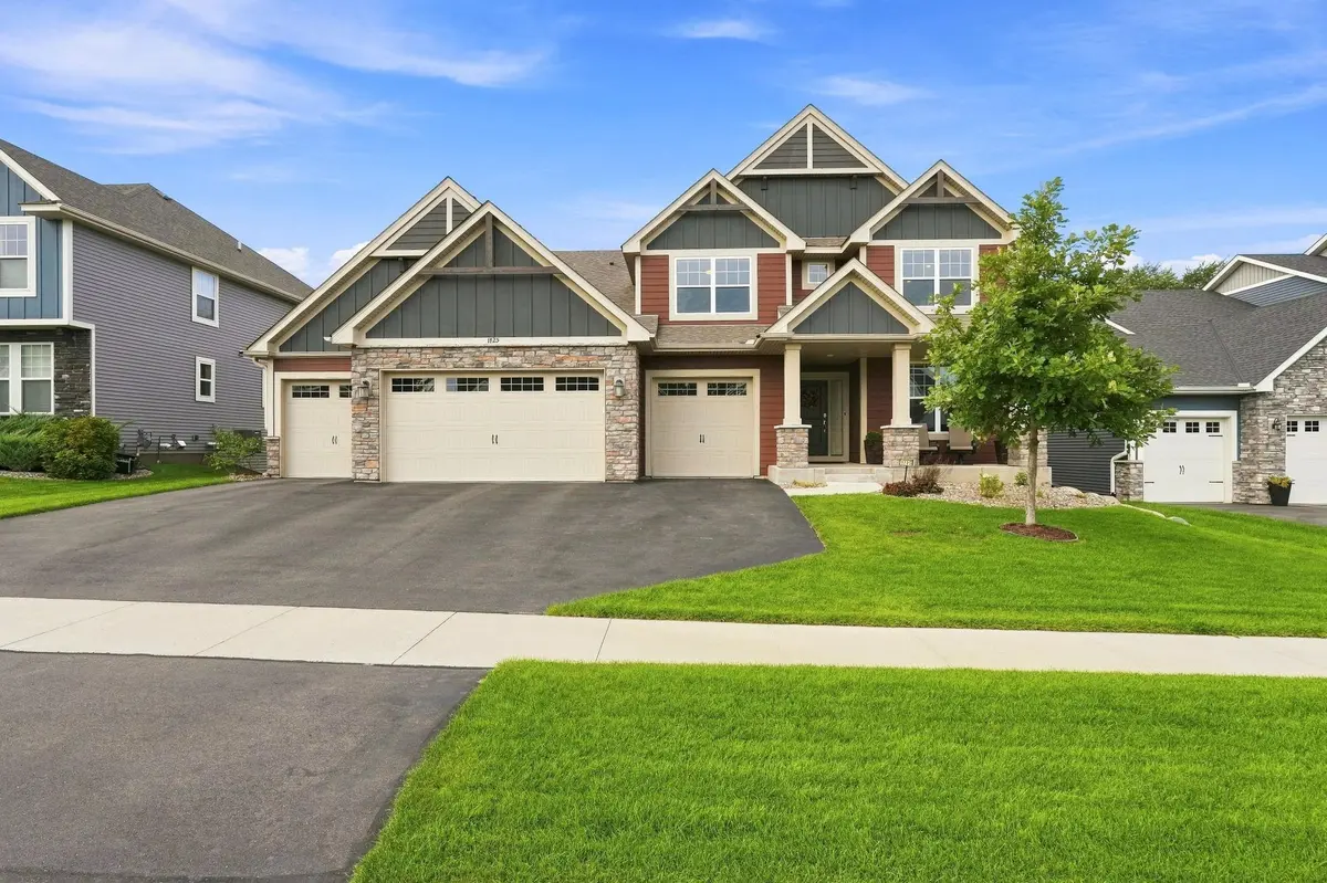1725 131st CT W, Rosemount, MN 55068