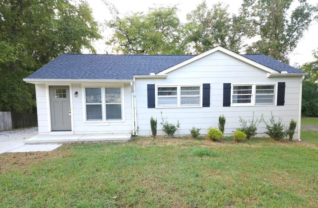 923 Hillcrest Dr, Murfreesboro, TN 37129