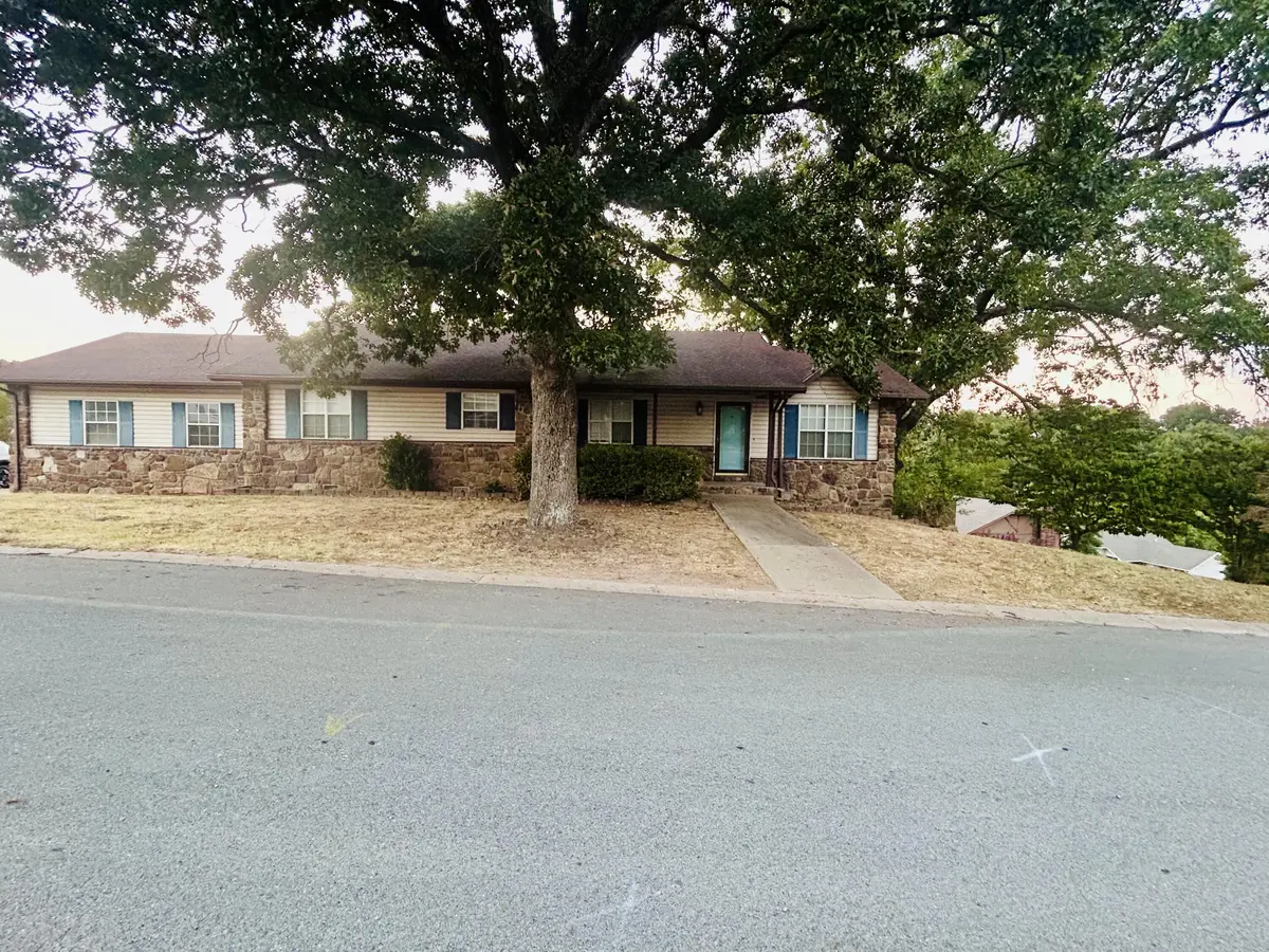 506 Sherry DR, Neosho, MO 64850