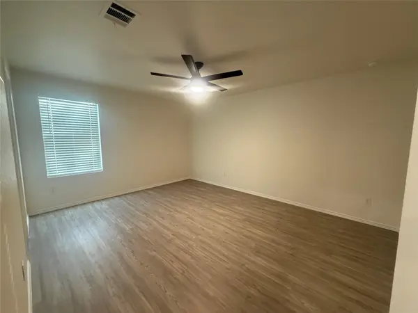 9206 Bowie RDG, Seguin, TX 78155
