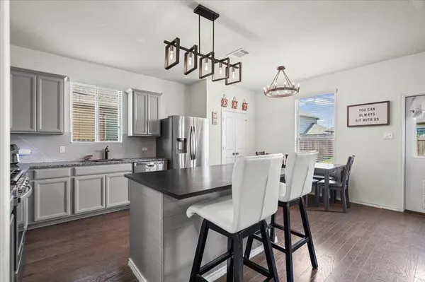 404 Perryville LOOP, Liberty Hill, TX 78642