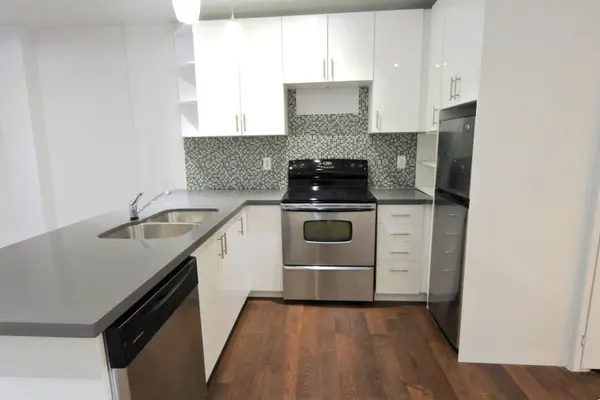 22 Rusholme Park CRES #Main, Toronto C01, ON M6J 2C9