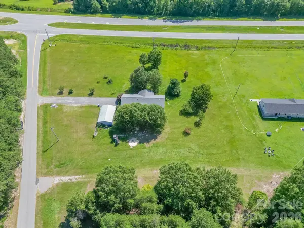55 Baker RD, Jefferson, SC 29718