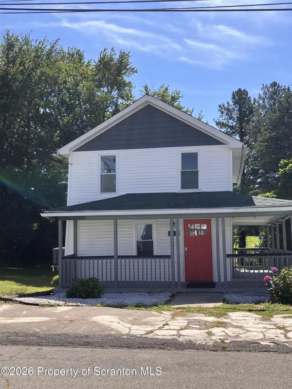 1214 Harriet ST, Dickson City, PA 18519