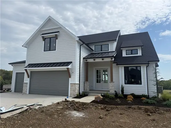 18501 Windsor ST, Overland Park, KS 66085