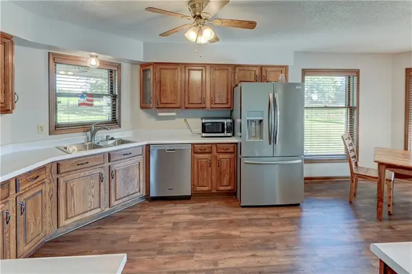 188 SE Everett LN, Plattsburg, MO 64477