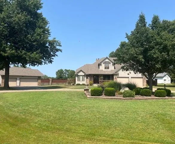 1701 E 14th ST, Pittsburg, KS 66762
