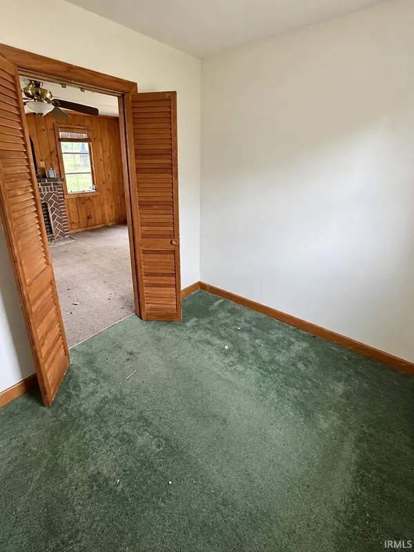 1033 S Martz ST, Syracuse, IN 46567