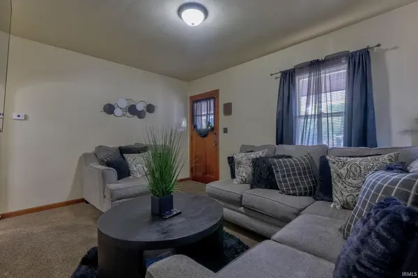 2108 E Michigan ST, Evansville, IN 47711-6064