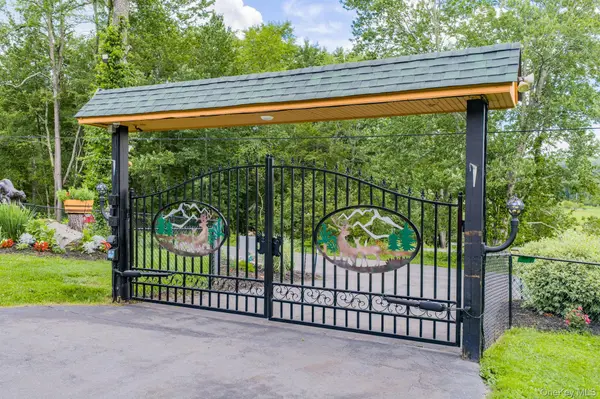 143 S Maplewood RD, Monticello, NY 12701