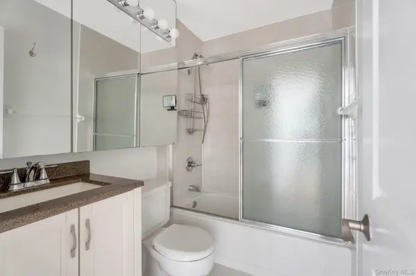 9921 4th AVE #2H, Brooklyn, NY 11209