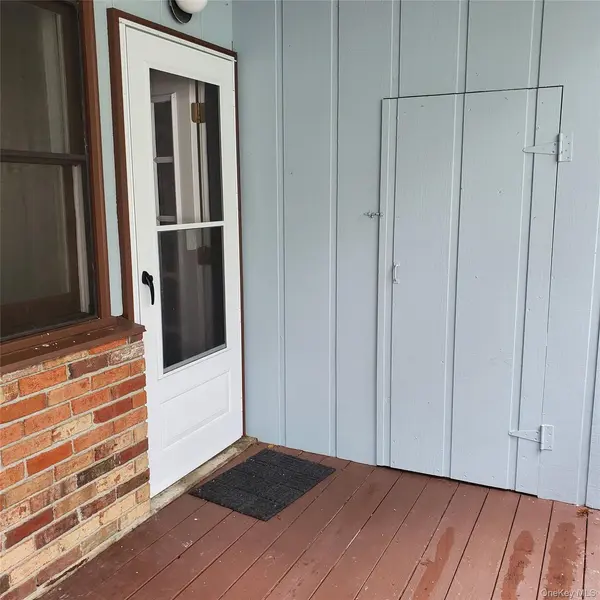 160 West RD #C29, Pleasant Valley, NY 12569