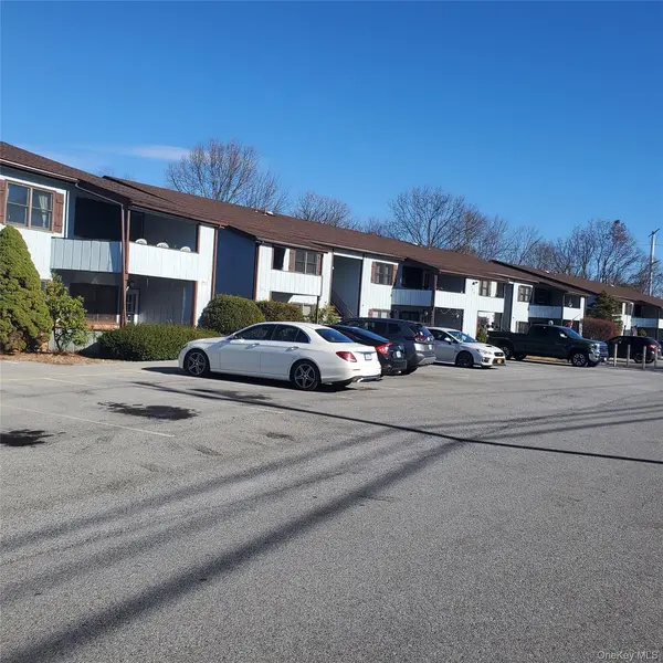 160 West RD #C29, Pleasant Valley, NY 12569