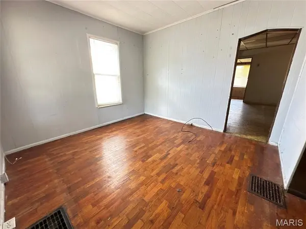 1218 Walnut ST, Hannibal, MO 63401