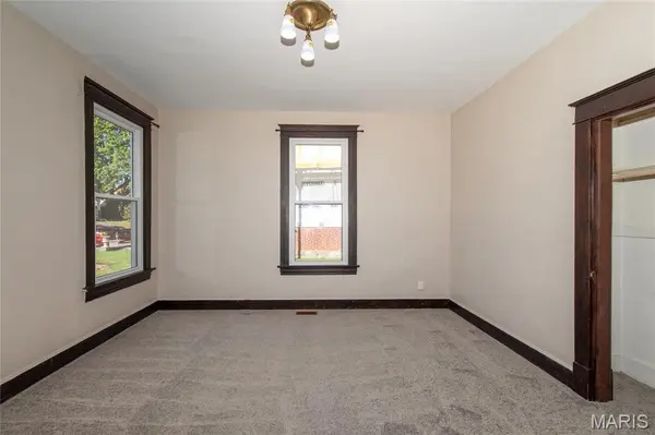 629 E C ST, Belleville, IL 62220