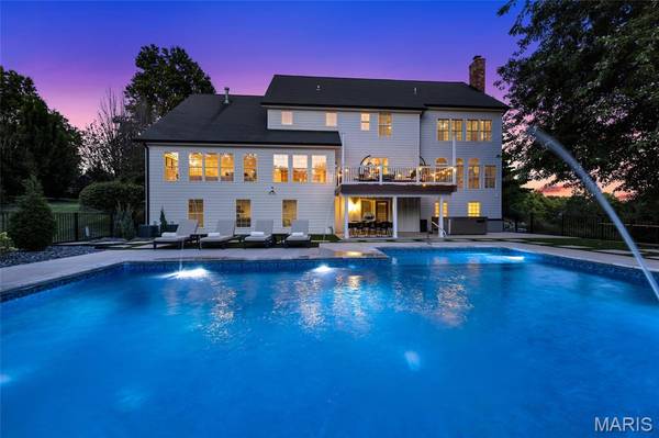 1109 Windridge Estates LN, Chesterfield, MO 63005