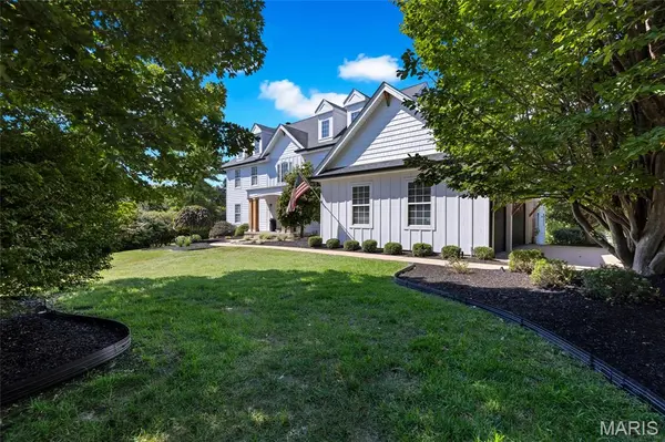 1109 Windridge Estates LN, Chesterfield, MO 63005