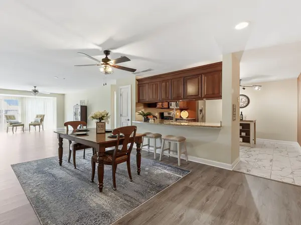 50 N Bokelman ST #338, Roselle, IL 60172