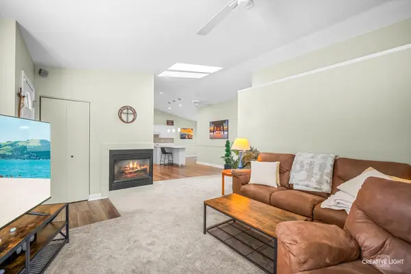 687 S Elizabeth ST, Maple Park, IL 60151