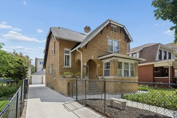 4821 N Harding AVE, Chicago, IL 60625