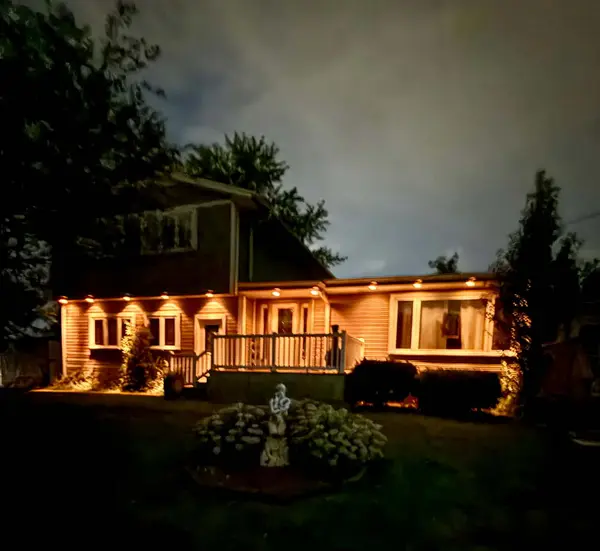 834 Shawnee TRL, Lake In The Hills, IL 60156