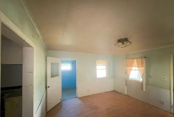 200 W Goldmine RD, Pearl City, IL 61062