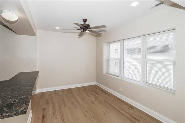 1939 W GRANVILLE AVE #1, Chicago, IL 60660