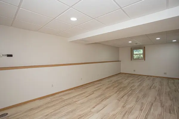 1528 Spruce Hills DR, Bettendorf, IA 52722