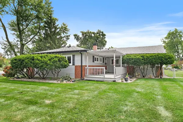 435 Kingman LN, Hoffman Estates, IL 60169