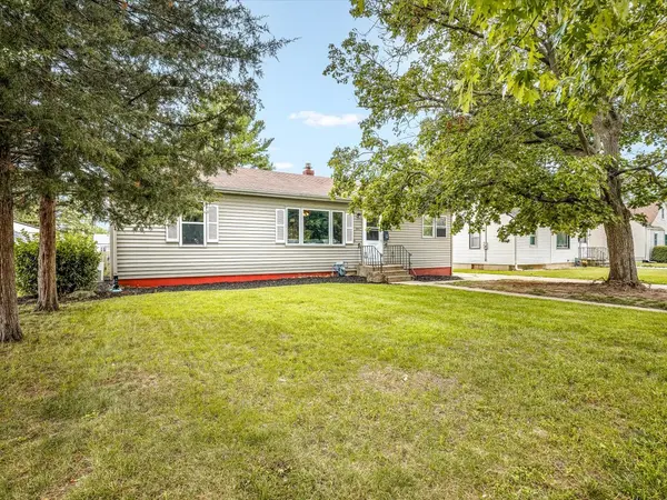 1007 E Hosmer ST, Loves Park, IL 61111