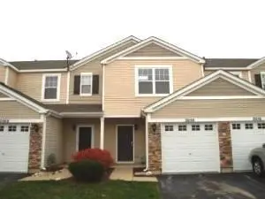 2058 LIMESTONE LN, Carpentersville, IL 60110