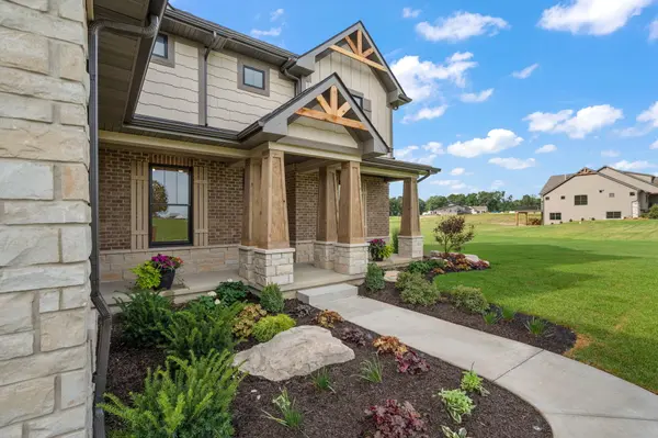 472 Stonebridge Pkwy, Valparaiso, IN 46383