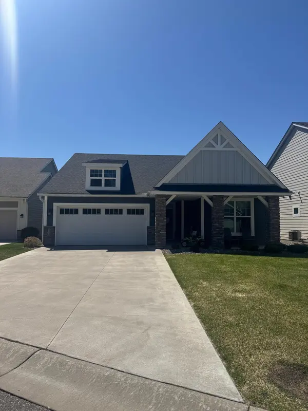 712 S Creek DR N, Champlin, MN 55316