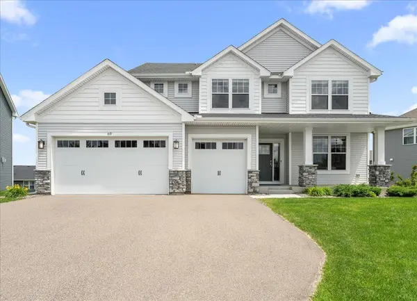 819 Spancil Hill VW, Woodbury, MN 55129