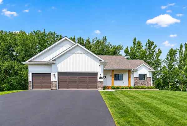 313 Lachermeier LN, Waverly, MN 55390