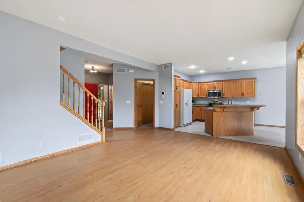 11219 22nd ST NE, Saint Michael, MN 55376