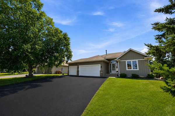 5411 128th ST N, Hugo, MN 55038