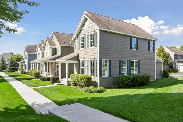 11443 Beechwood LN, Woodbury, MN 55129