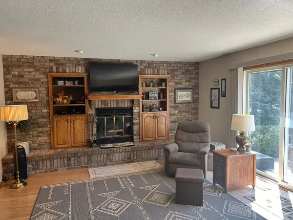 1204 Horizon DR, Marshall, MN 56258