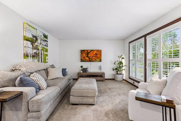 10735 102nd AVE N, Maple Grove, MN 55369