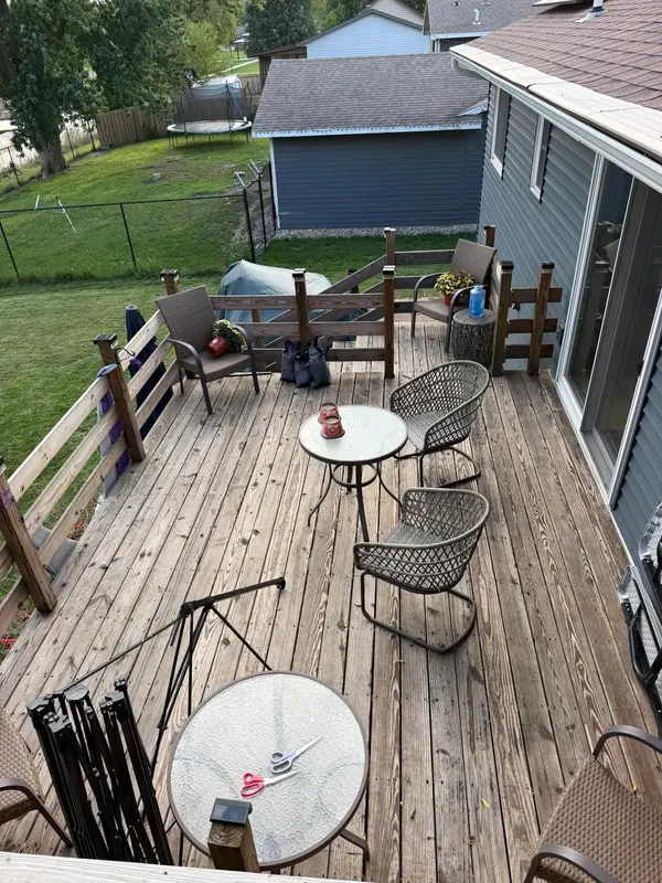 513 Homestead RD, Mankato, MN 56001