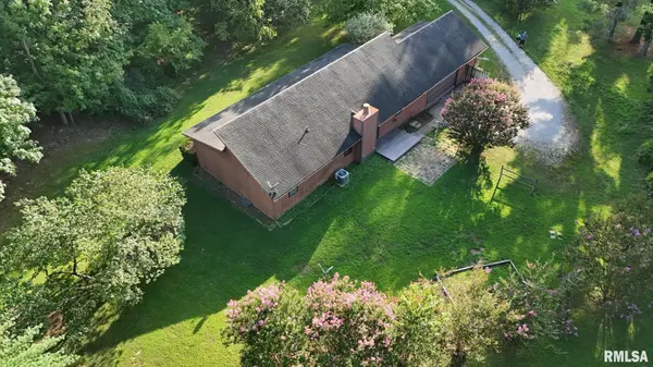 89 DOGWOOD RD, Murphysboro, IL 62966