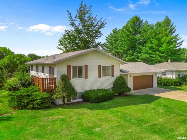 220 S PLEASANT HILL RD, East Peoria, IL 61611