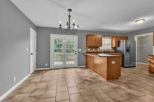 3736 McGregor Rd, Adams, TN 37010