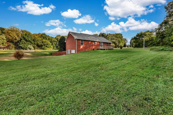 3736 McGregor Rd, Adams, TN 37010