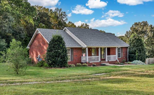 3736 McGregor Rd, Adams, TN 37010