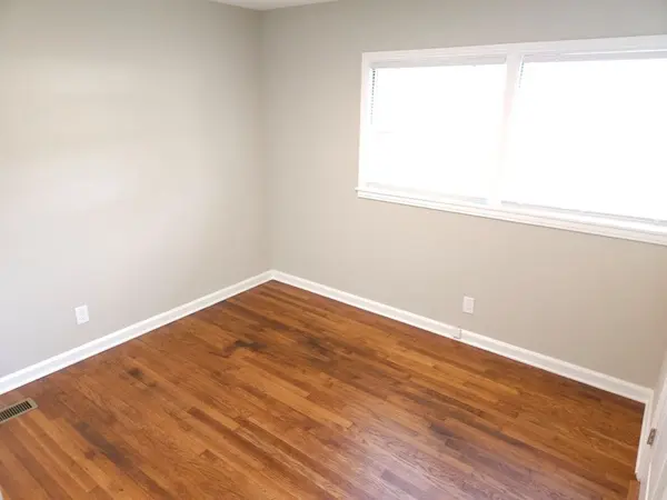 923 Hillcrest Dr, Murfreesboro, TN 37129