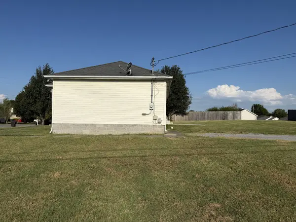 1145 Silverado Way, Murfreesboro, TN 37130