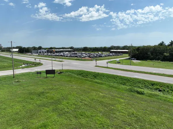 0000 HWY 24, Manhattan, KS 66502